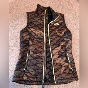 Womens north face vest